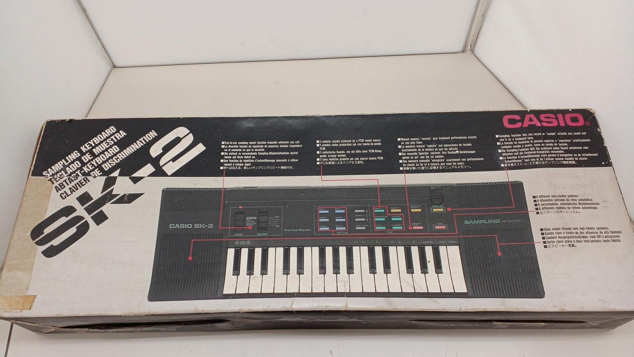 【本体のみ】CASIO SK-10 サンプリングキーボード CASIO EMI - SAMPLING KEYBOARDS SK-10