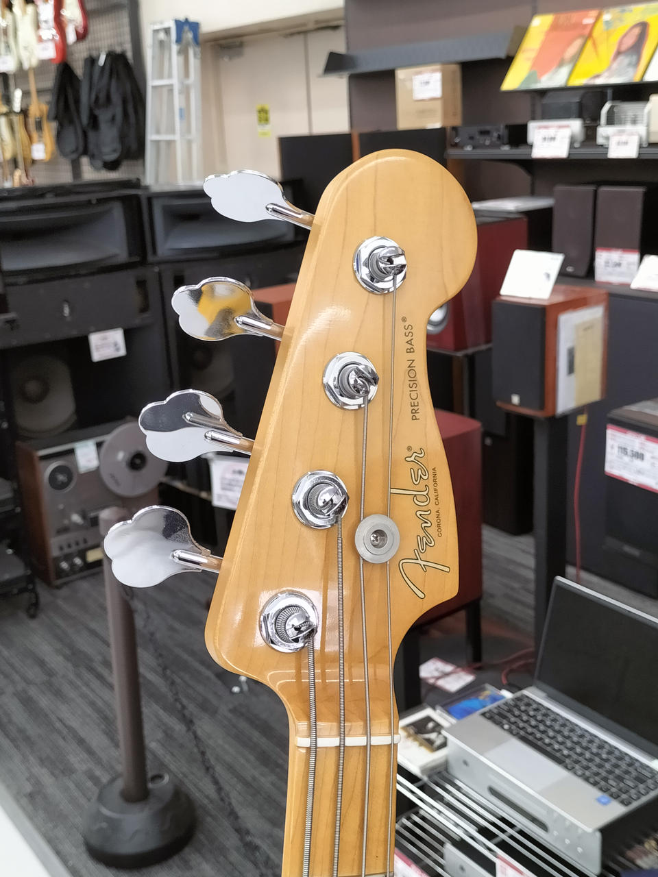 Fender USA PRECISION フェンダー　プレシジョンベース 美品 Fender フェンダー American Vintage II 1954 Precision Bass