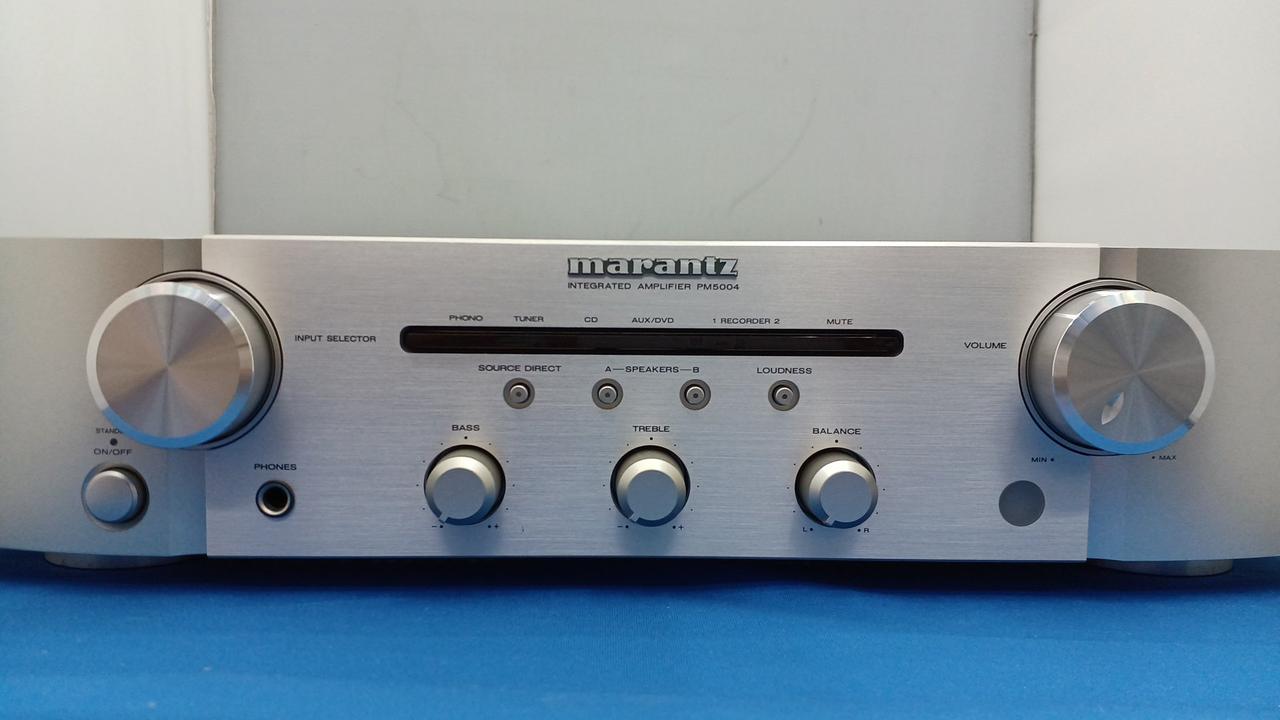 【最終値下げ】Marantz PM5004 アンプ（リモコン・説明書付） Marantz PM5004 2-Channel Stereo Integrated Amplifier