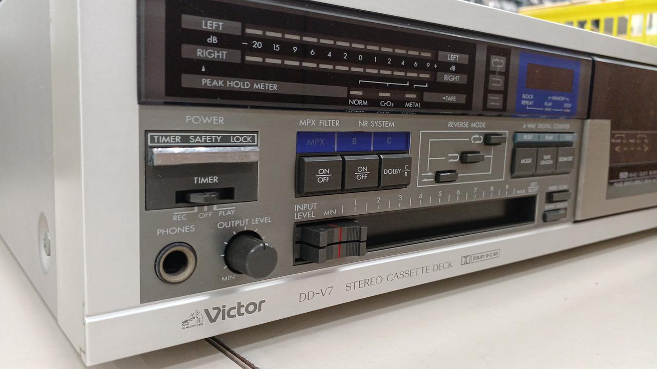 Victor KD-A8 カセットデッキ 動作品しましたがジャンク扱い 取説付き Victor KD-A8 カセットデッキ 動作品しますがジャンク扱いで 取説付