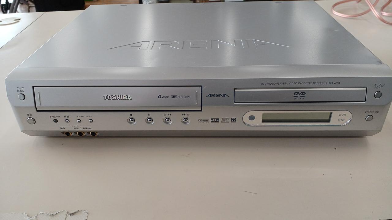 【動作確認済み】東芝VTR一体型DVDビデオプレーヤー 一体SD-V250 中古 動作確認済み】東芝VTR一体型DVDビデオプレーヤー 一体SD-V250