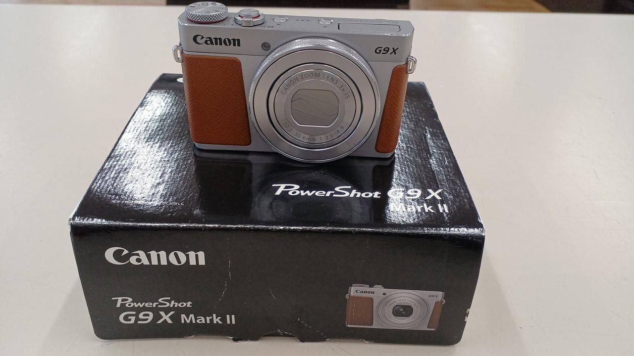 キャノン　デジカメ　動作確認済 美品 キャノン Canon IXY 10S デジカメ 動作確認〇 - メルカリ