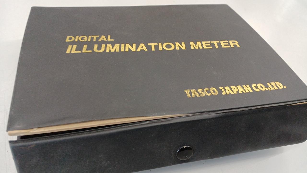 ケースダメージ多数