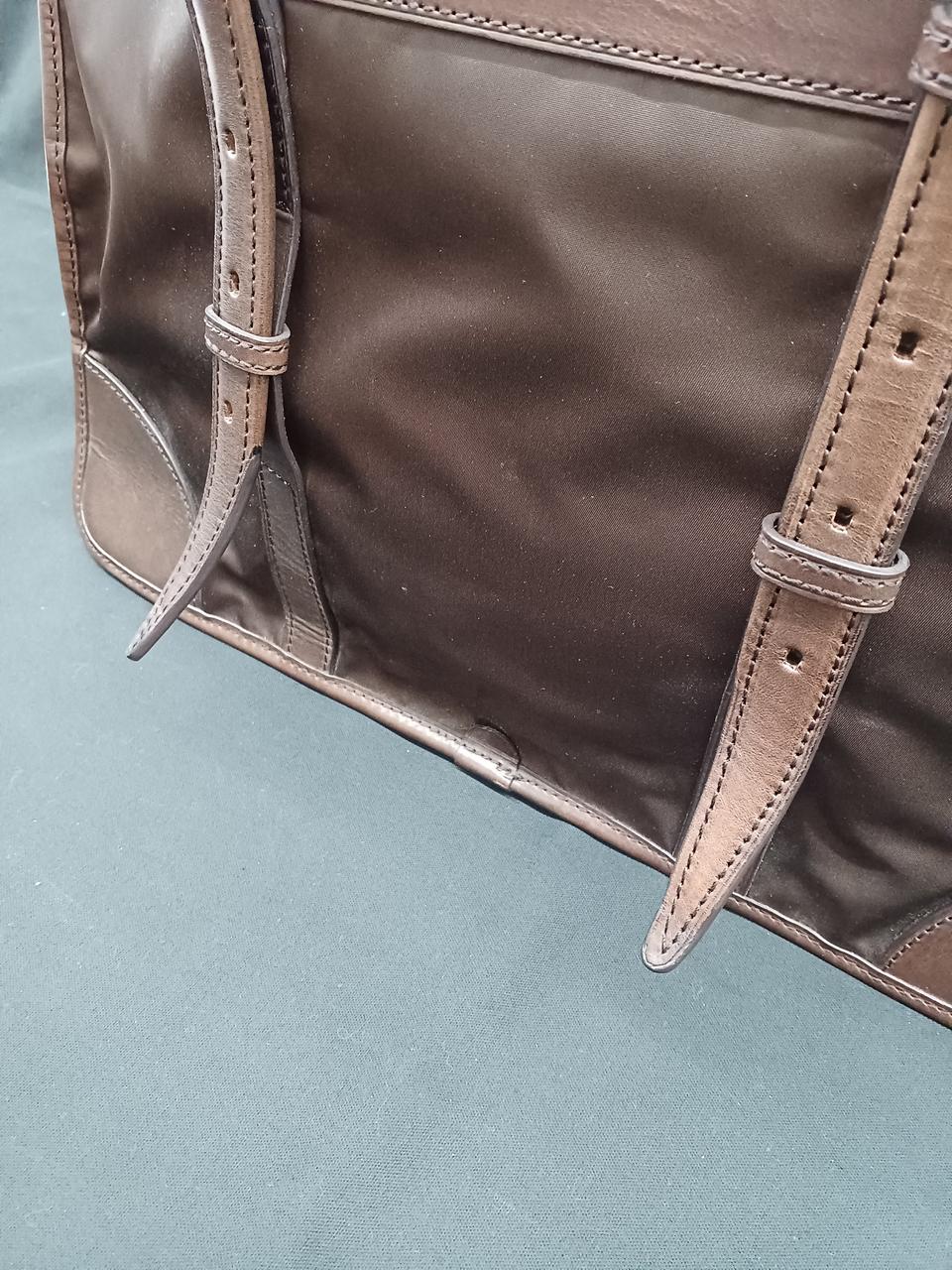 ベルト部分反り、しわあり