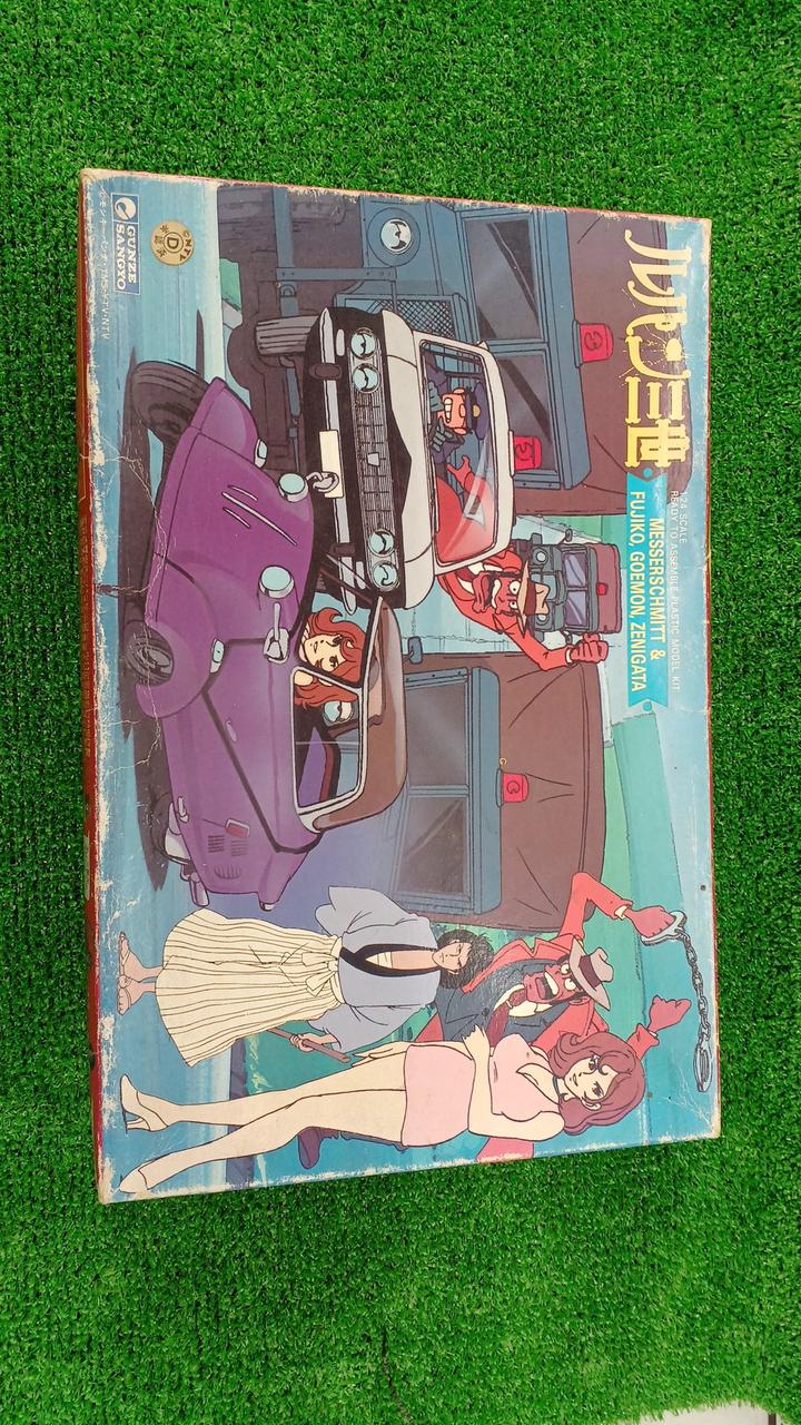 スレ破れ汚れキズあります