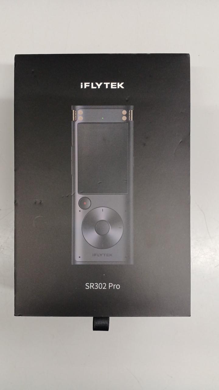 外箱、凹みあります