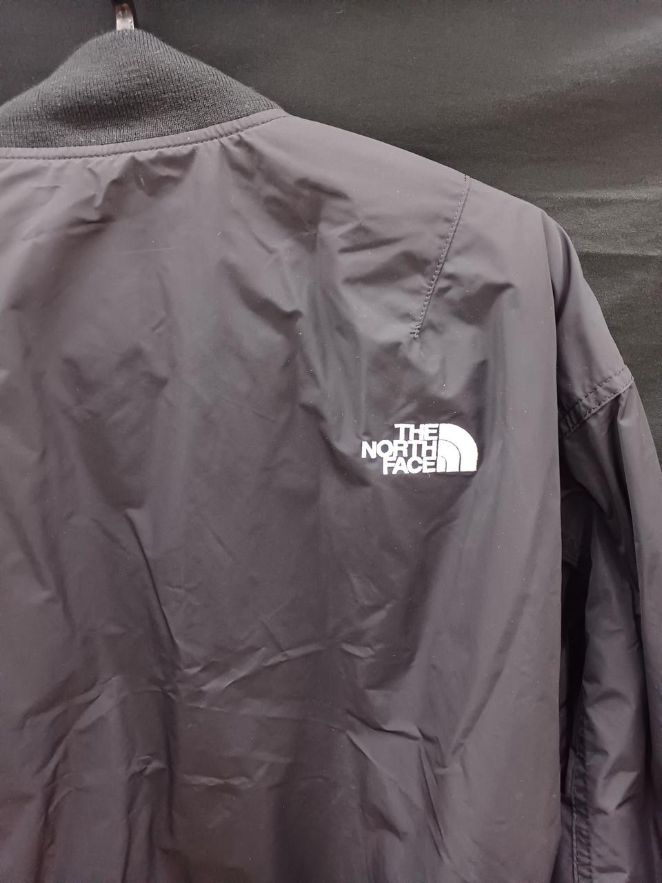 後ろにもマークあります