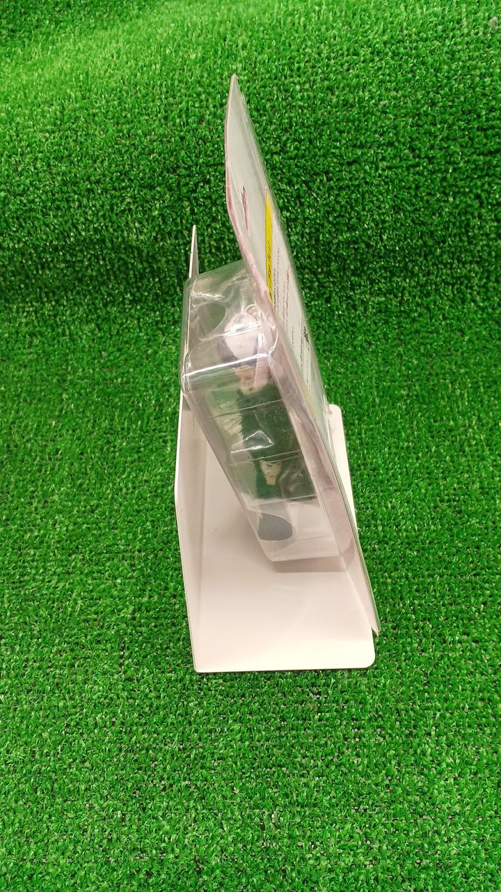 少し反り返りあります