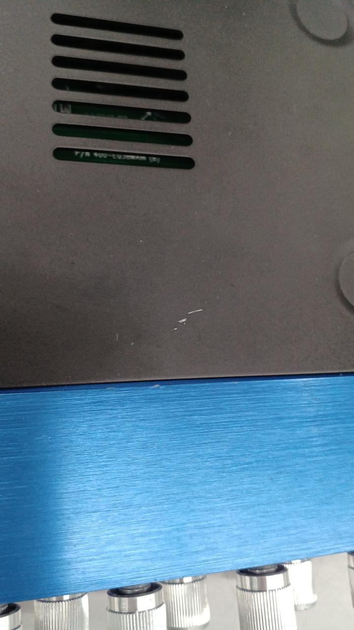 外装キズあります