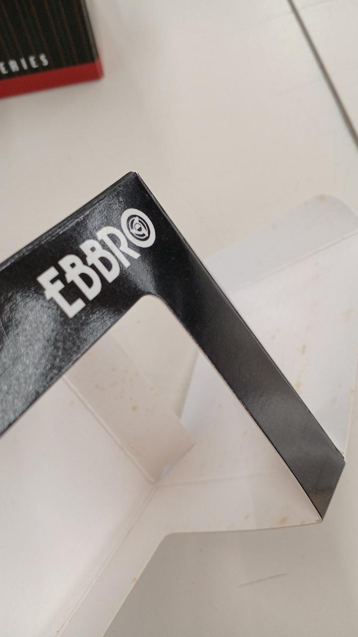 箱内側シミあり