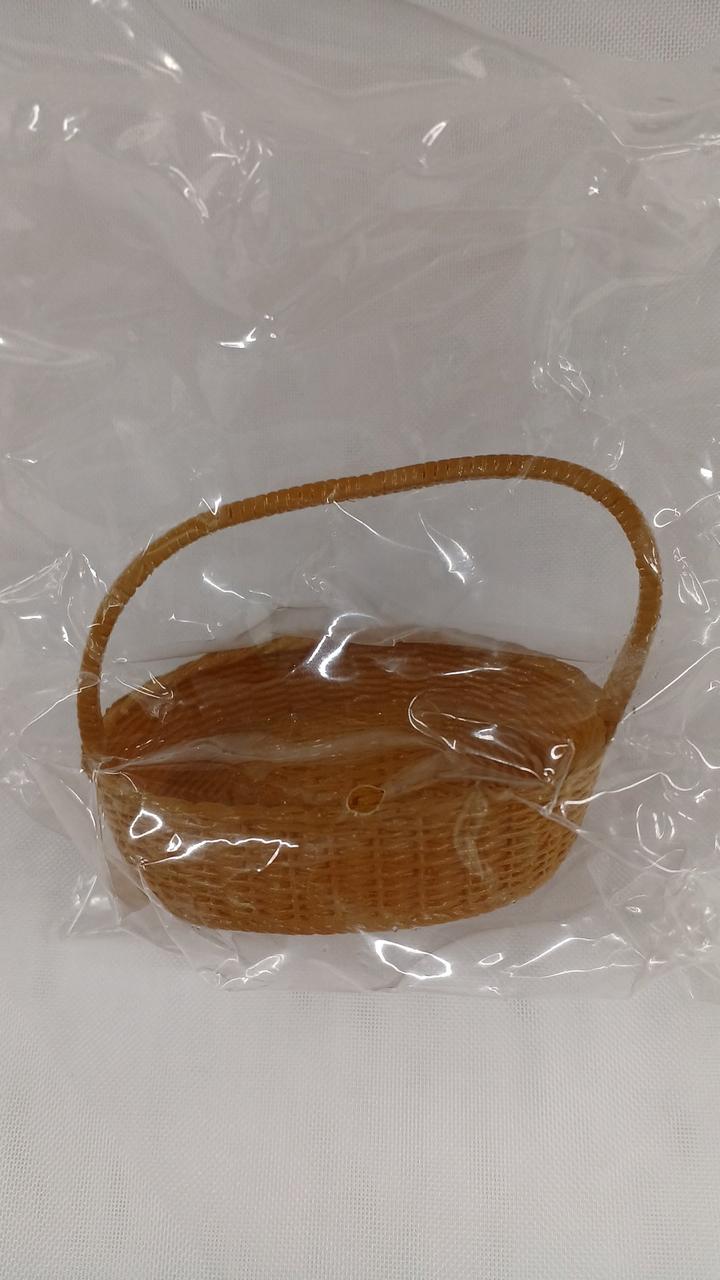 かご持ち手部分歪みがあります