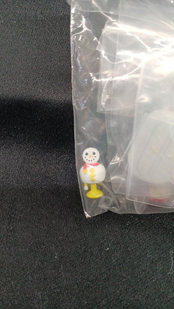 雪だるまライトは封に入ってません