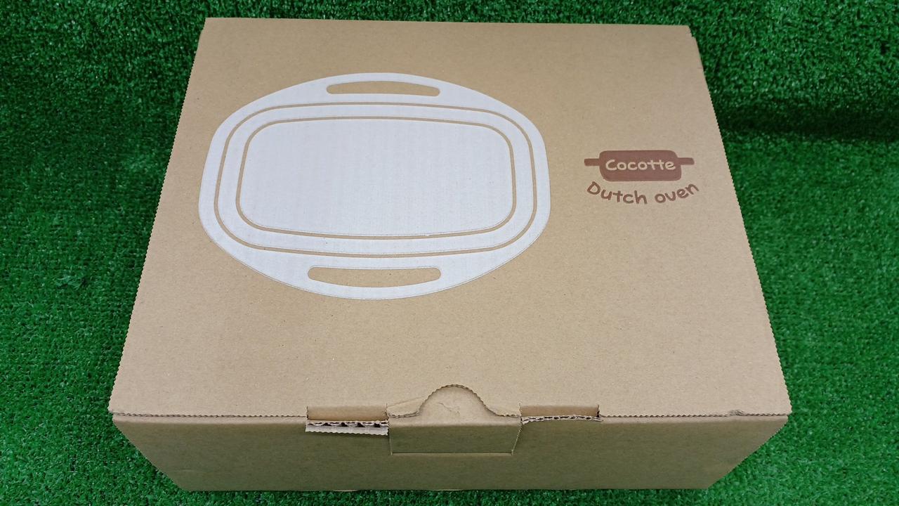 外箱にシールの剥がし跡あります