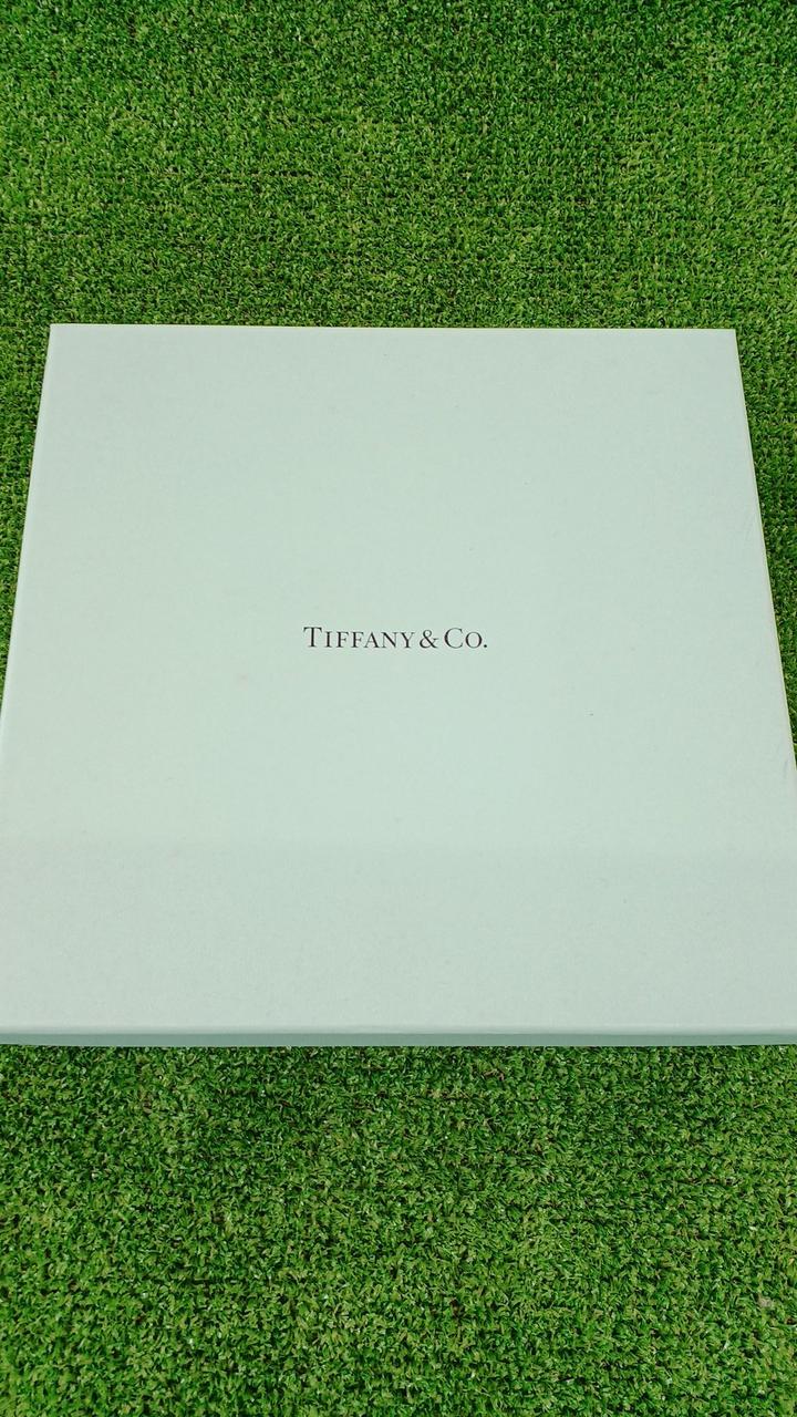 箱に薄く汚れがあります