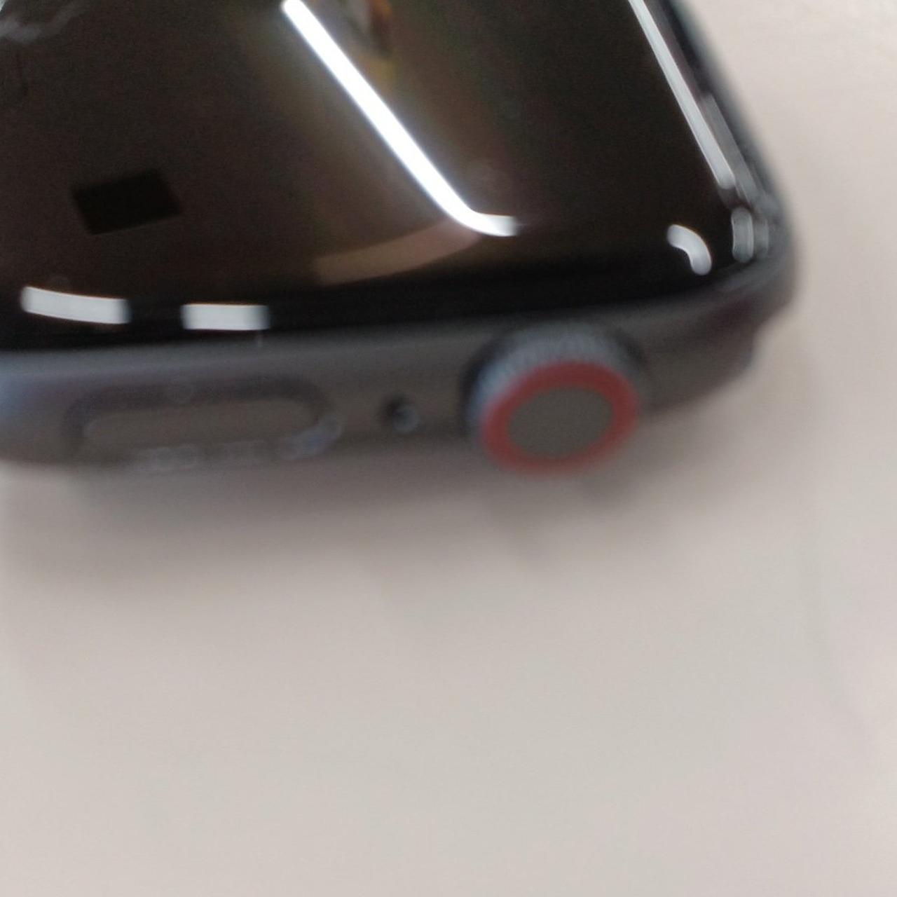 ボタン部にキズあります