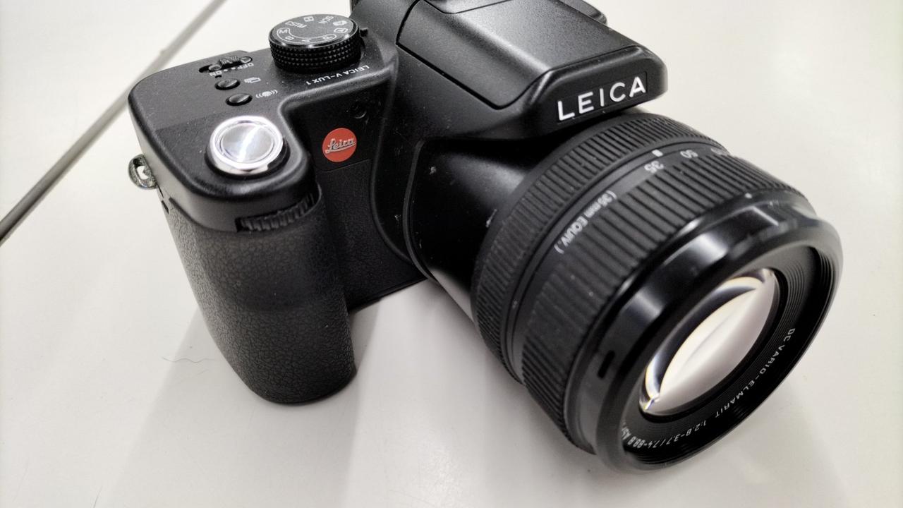 デジタルカメラ Leica V-LUX1 V-Lux 1 - Leica Wiki (English)