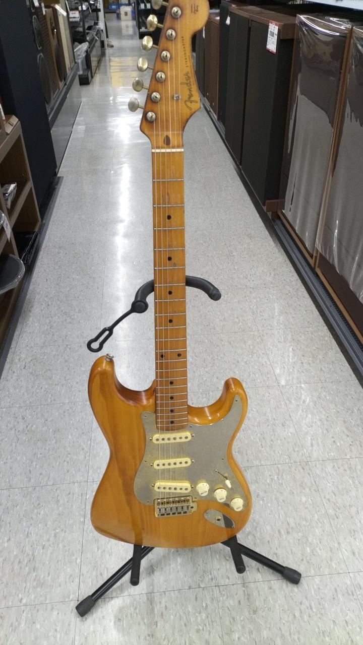 フェンダージャパン(FENDER JAPAN)|ストラトキャスタータイプ
