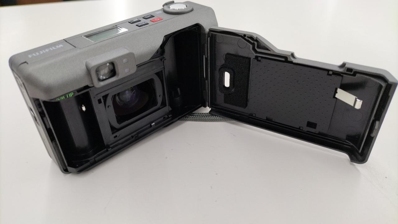 ジャンク FUJIFILM NATURA NS 同梱可 コンパクトフィルムカメラ FUJIFILM NATURA NS ◇レビュー実写編◇ | デジタル試しうち
