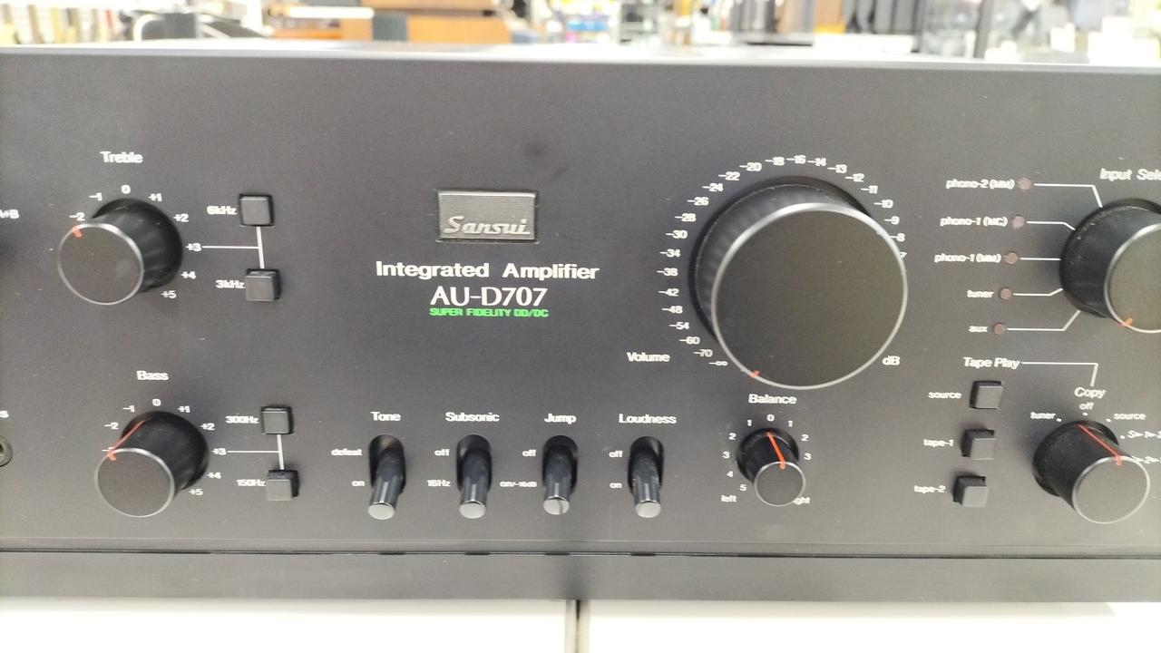 【動作良好】サンスイ　AU-D707 プリメインアンプ　オーディオ　動作品 Amazon.co.jp: SANSUI 山水 サンスイ AU-D707 プリメインアンプ