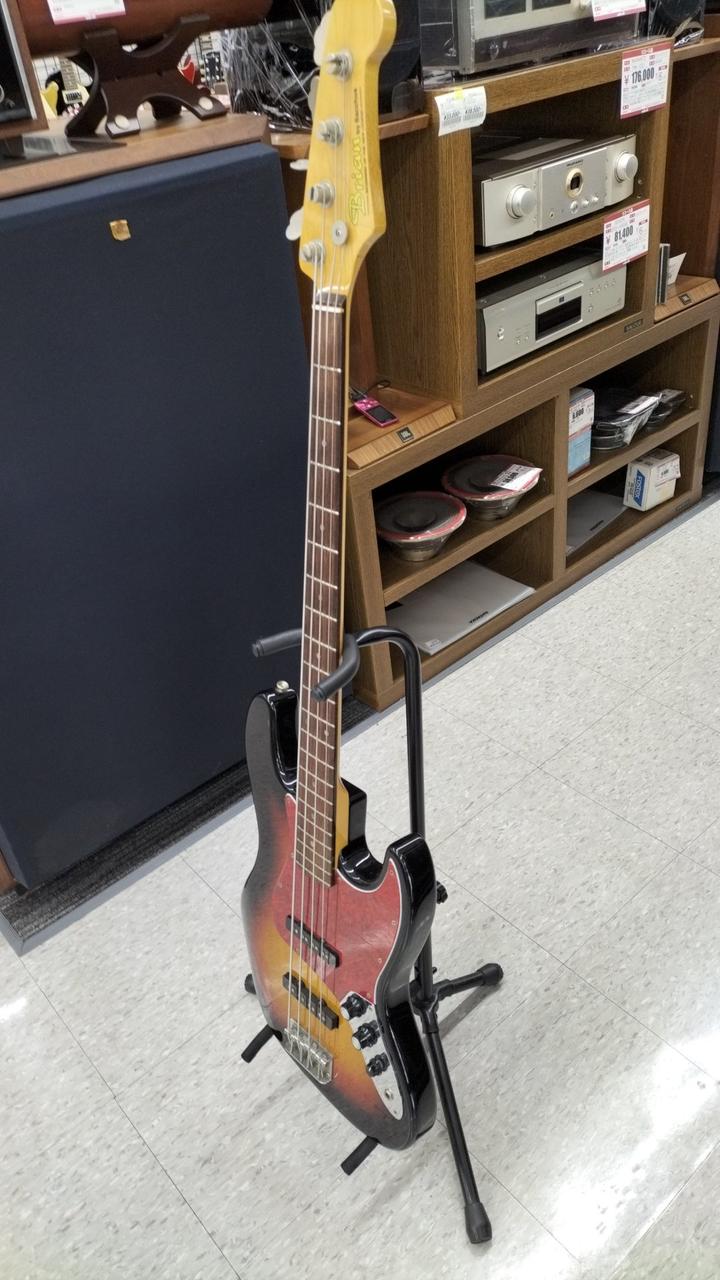 ジャズベースヘッドのブライアン（by バッカス）綺麗で良い状態のベース ジャズベースヘッドのブライアン（by バッカス）綺麗で良い状態の