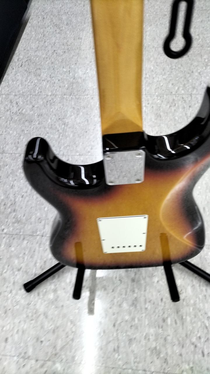 FENDER|ストラトキャスタータイプ|【ハードオフ公式通販】オフモール