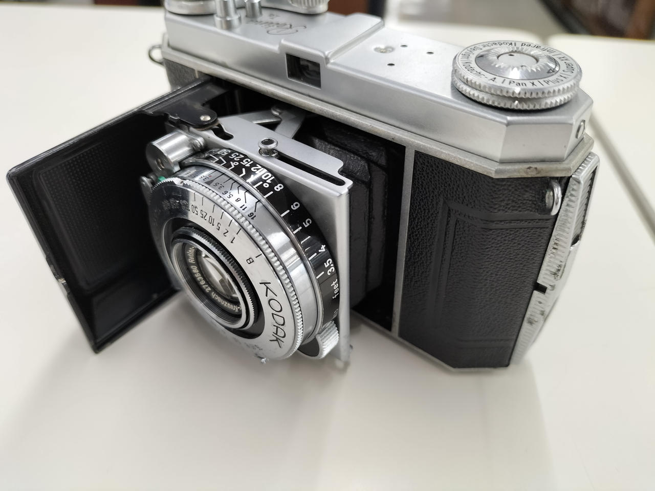 Kodakオールドレンズ ハッセルブラッドCFプラナー改 シャッター付 Kodak(コダック) Ektar H35 Half Frame (その2) - OptoEleMech
