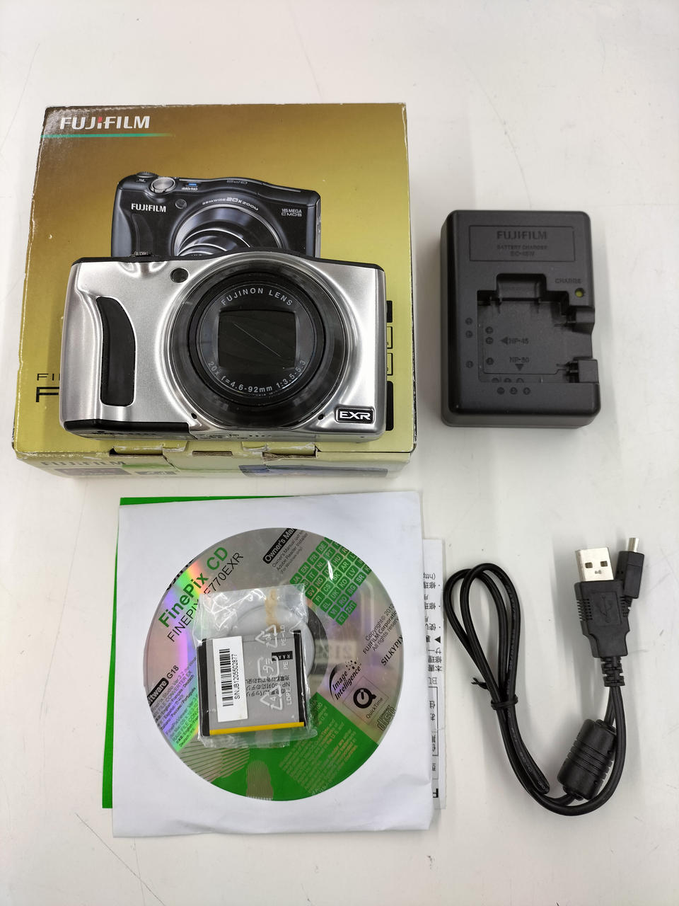 【激レア】FUJIFILM × FC Real Bristol フィルムカメラ FUJIFILM|デジタルカメラ|HARDOFFオフモール（オフモ