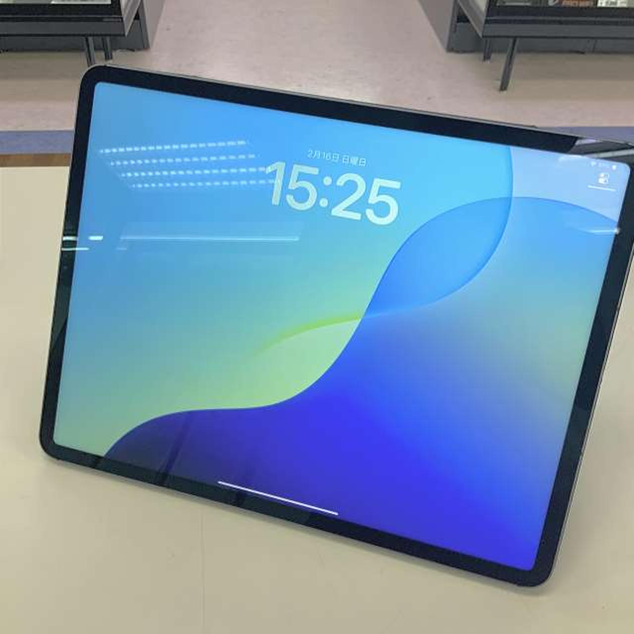 APPLE 型番:MHR83FD/A iPad Pro 12.9インチ 5世代