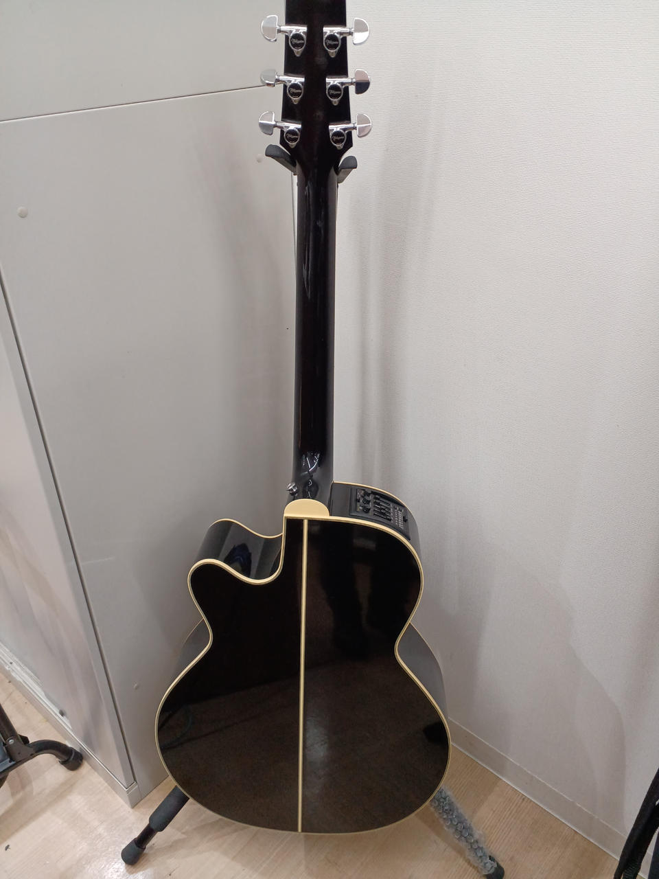 TAKAMINE TDP051C SAS エレアコ 専用ハードケース付！ Takamine 500シリーズ PTU531CVBS (satin)(アコースティック