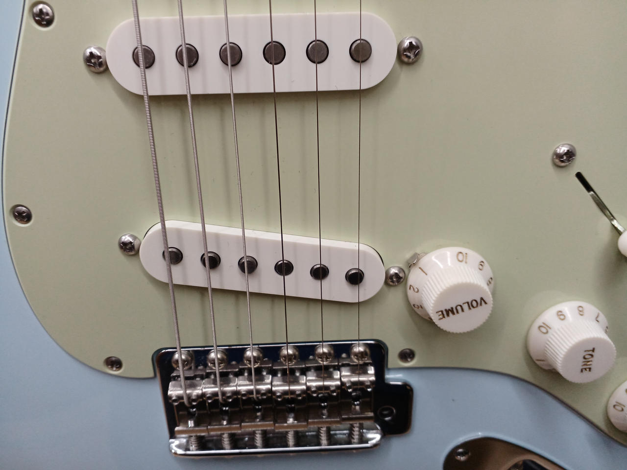 要リペア Sonic lumtric ストラトキャスターモデル ハードケース付