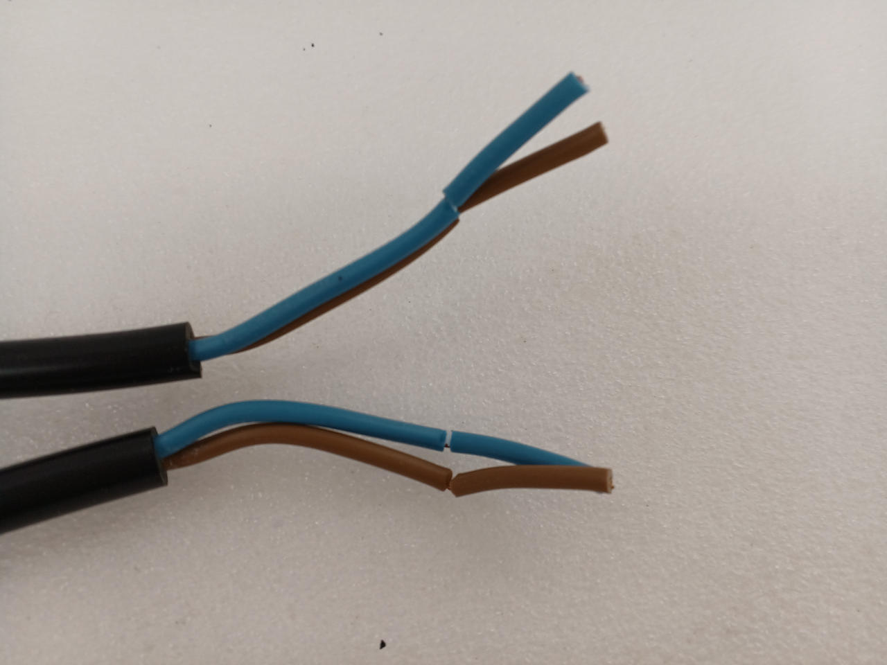 エノキド ENOKIDO ENACOM ノイズフィルター 現状品 エノキド ENOKIDO ENACOM ノイズフィルター ペア @24869 / 中古