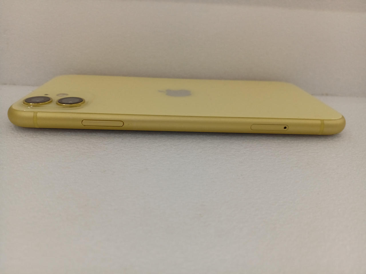 Apple iPhone 11 外観美品 Faceid 使用不可 半ジャンク扱い Apple iPhone 11 外観美品 Faceid 使用不可 半ジャンク扱い