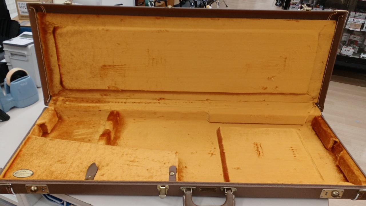 Hillbilly w 50 ハカランダ ハードケース付き 今日まで Hillbilly w 50