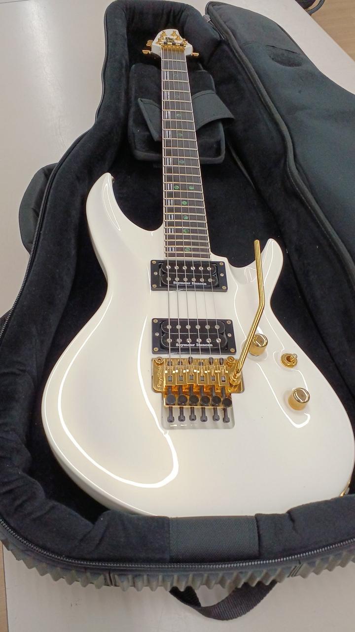 大きな目立つキズはありません