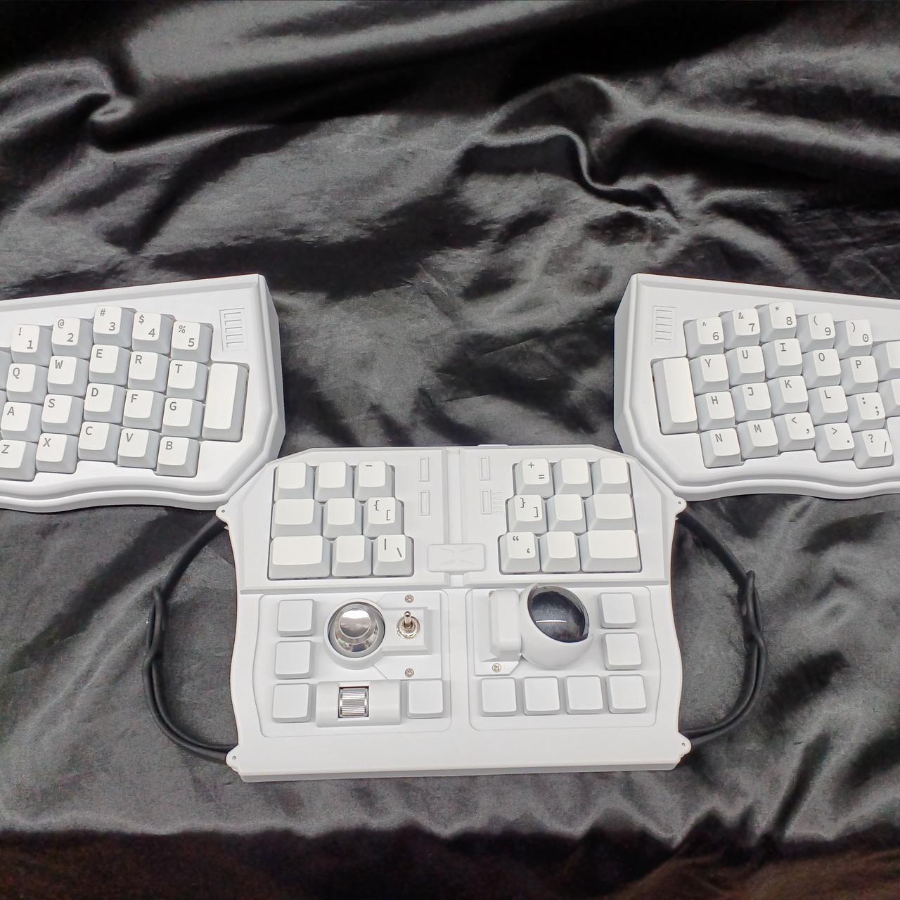 キーボード GrabShell DBI-GSV001 [MOON] DOTBRAVO|GRABSHELL DBI-GSV001 [MOON]|HARDOFFオフモール