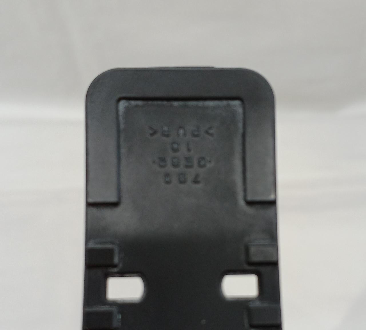 ベルト内側
多少のシミあり