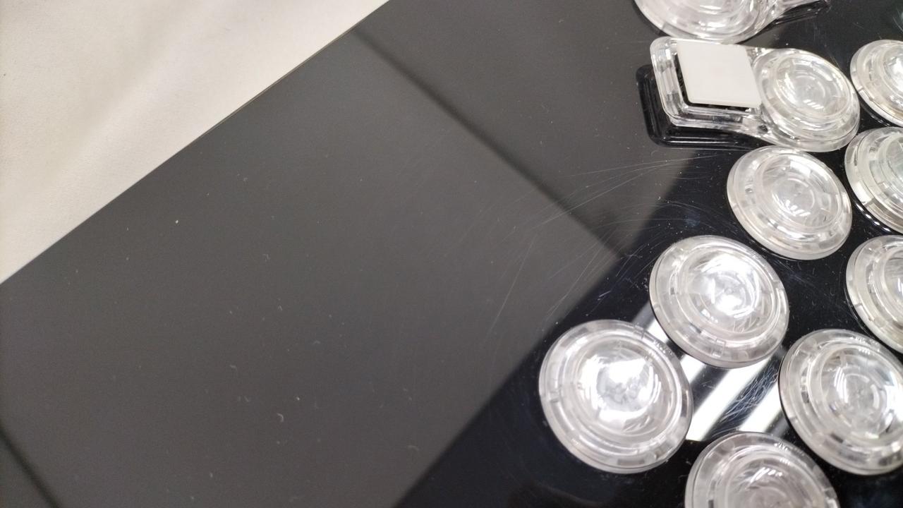 写真のような傷が各所に見られます