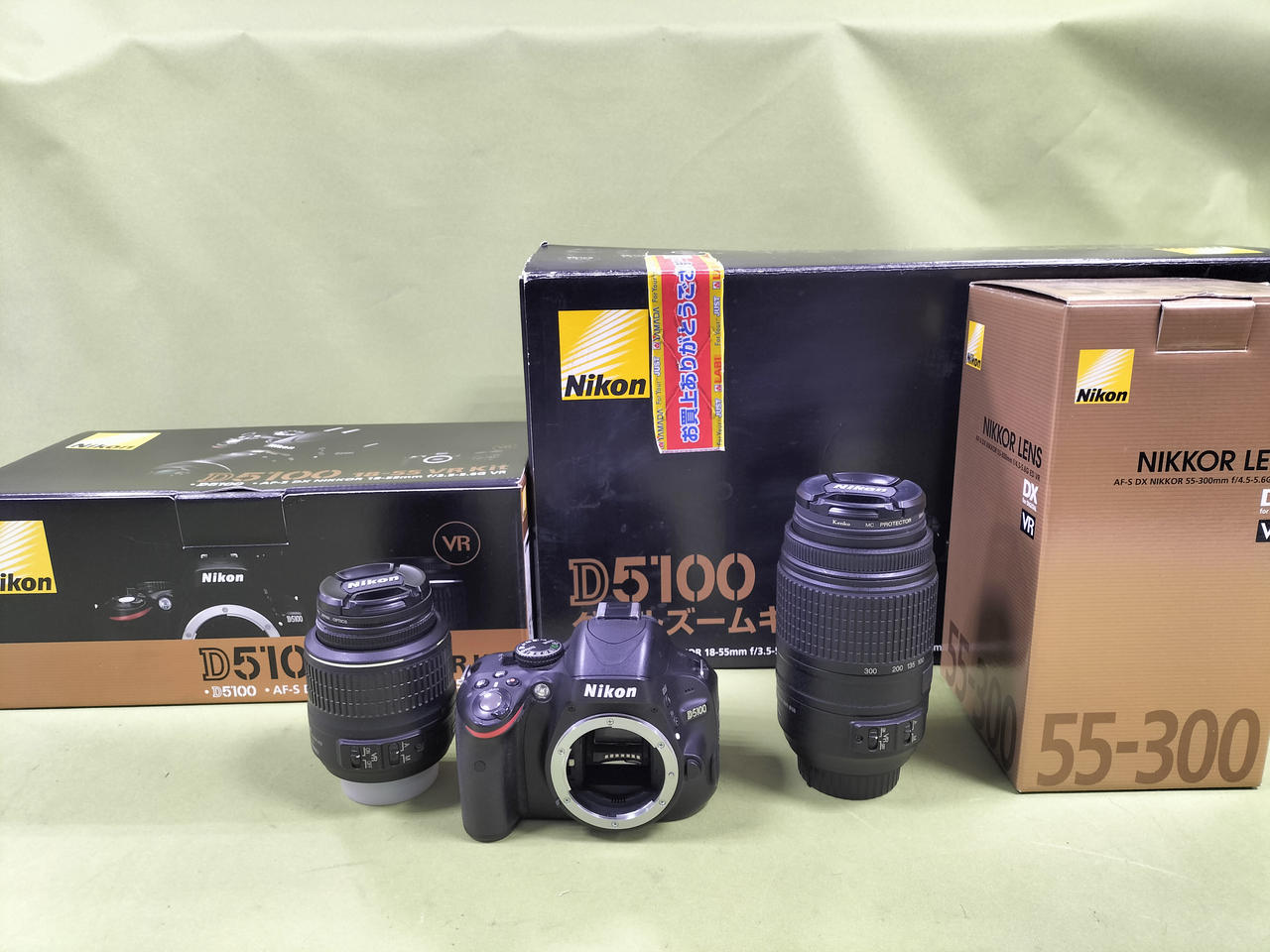 Nikon D5100 レンズ付き Nikon D5100 18-55 VR レンズキット 良品