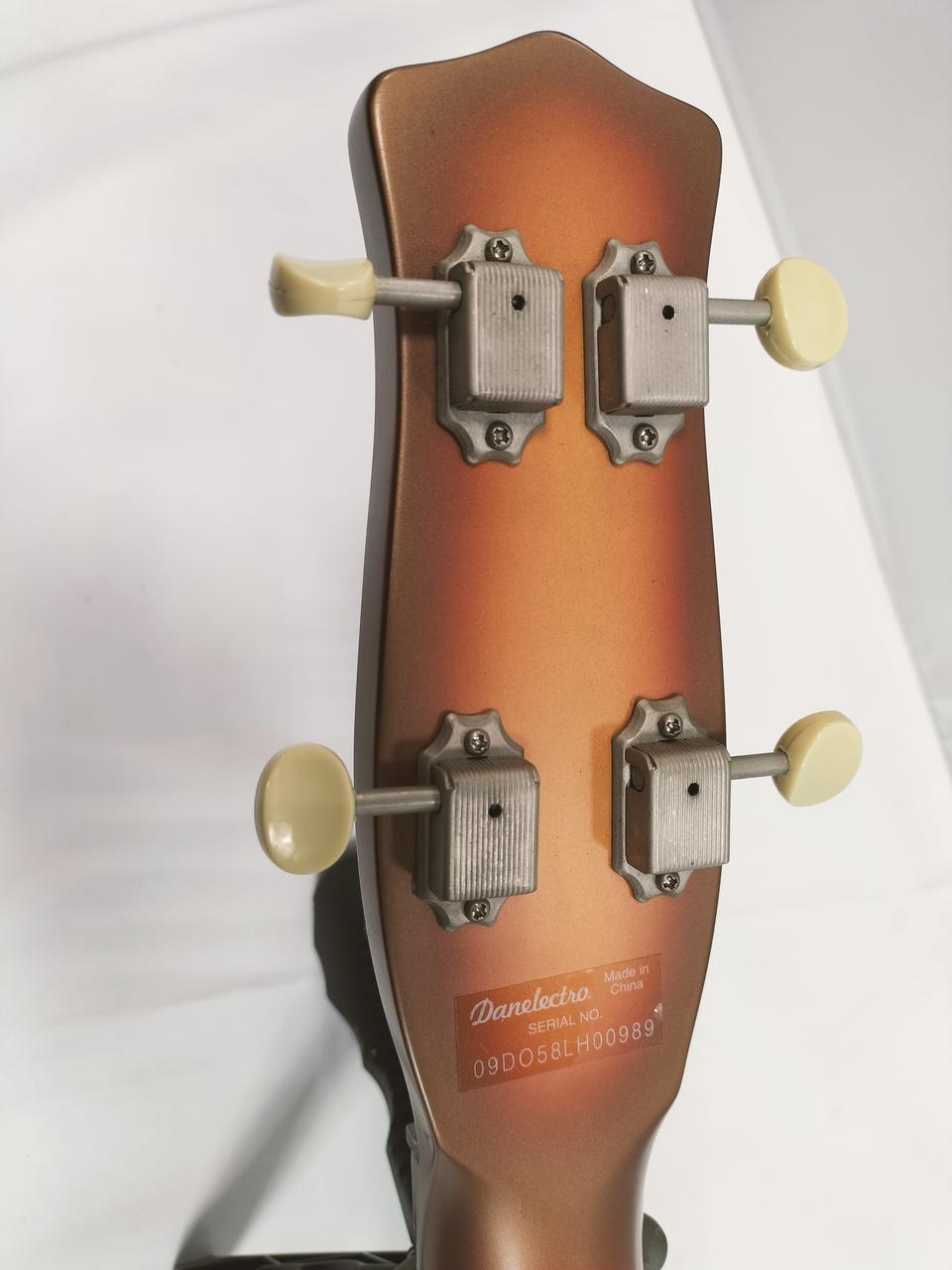 レア　danelectro ダンエレクトロ　daddyo オーバードライブ Danelectro ダンエレクトロ 56 SINGLE CUTAWAY METALFLAKE