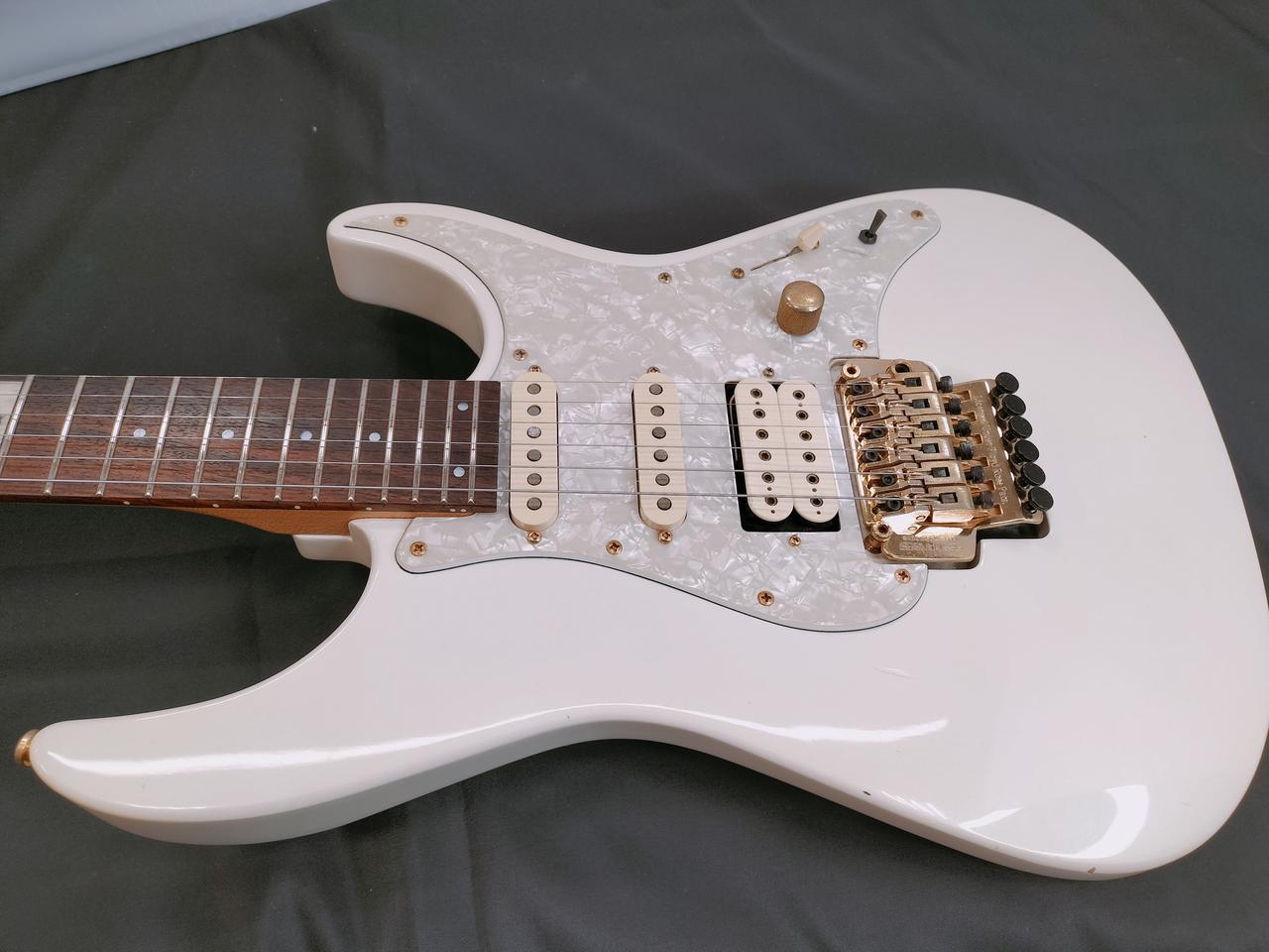 FERNANDES エレキギター ホワイト FERNANDES エレキギター ホワイト 楽器・音響機器