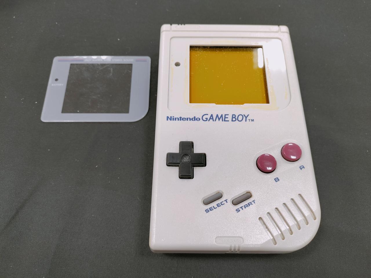 カバー外れてます