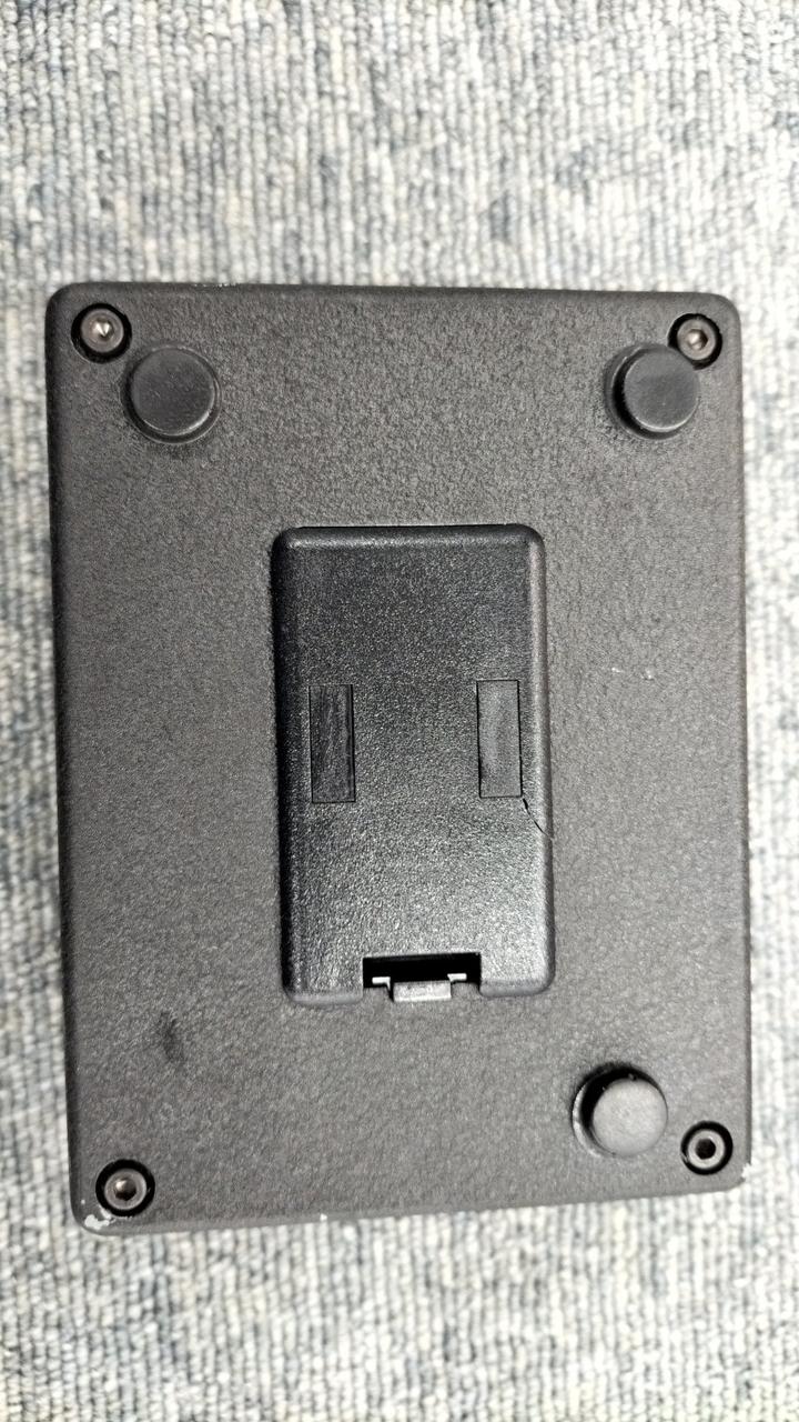 ゴム足1箇所欠品