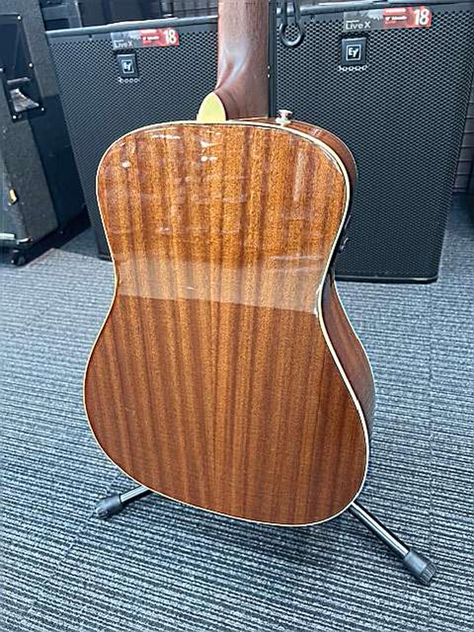 Fender(フェンダー)CONCORD 純正HC付 エレアコ Amazon | Fender エレアコ Newporter Player, Walnut