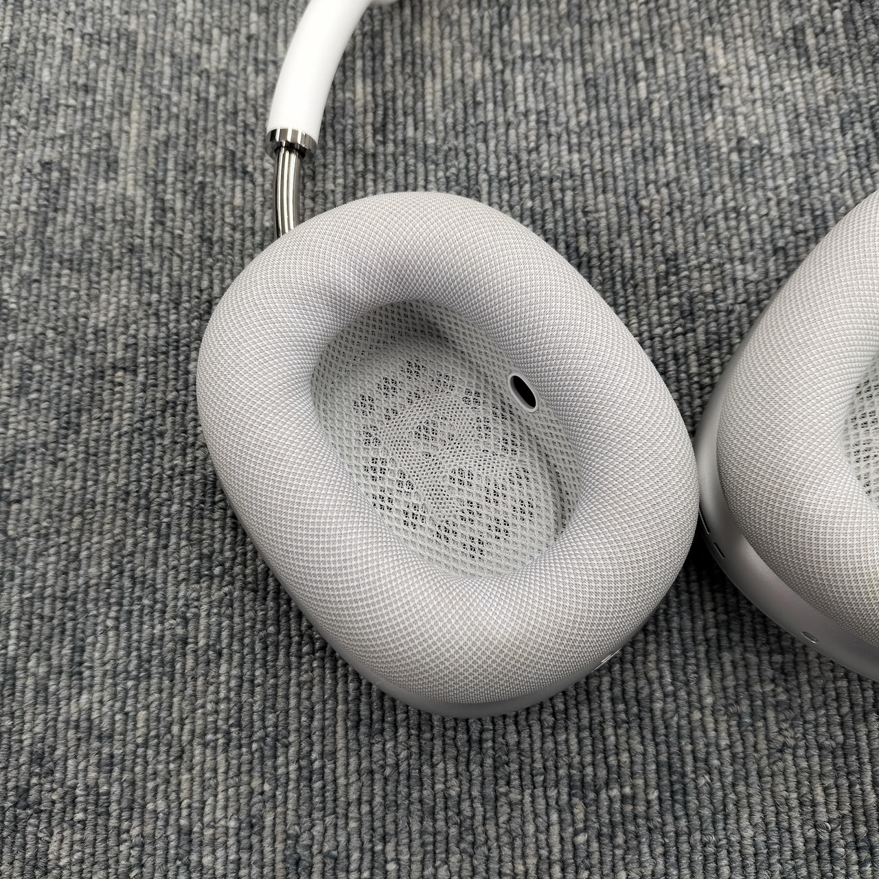 イヤーパッド部使用感あります