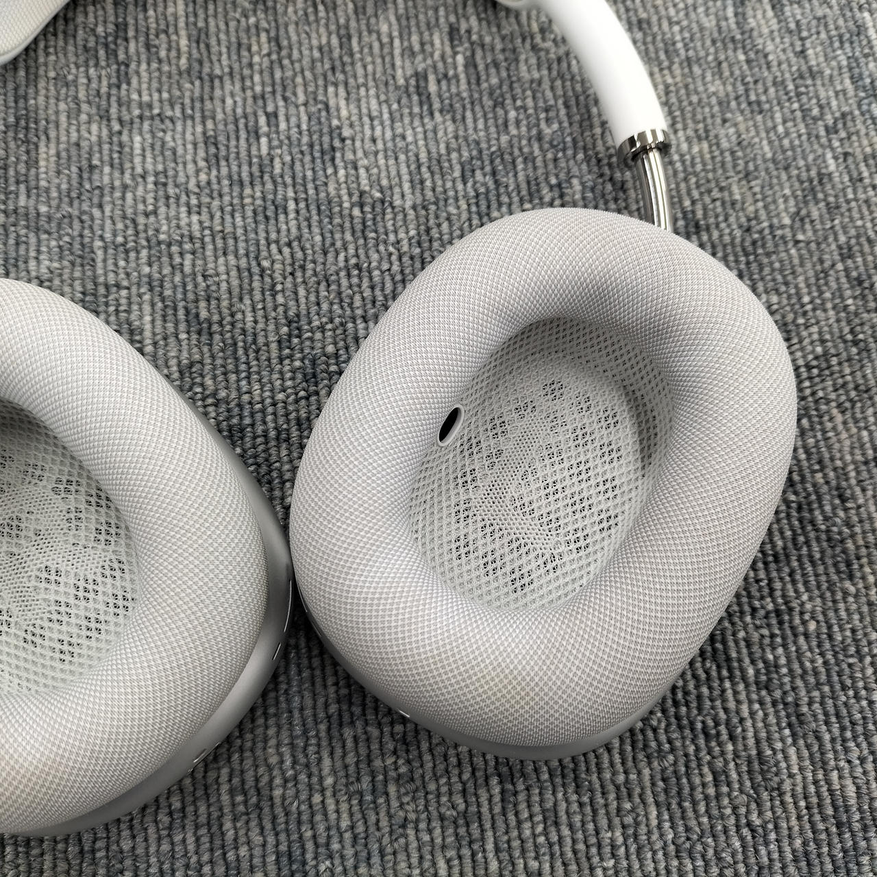 イヤーパッド部使用感あります