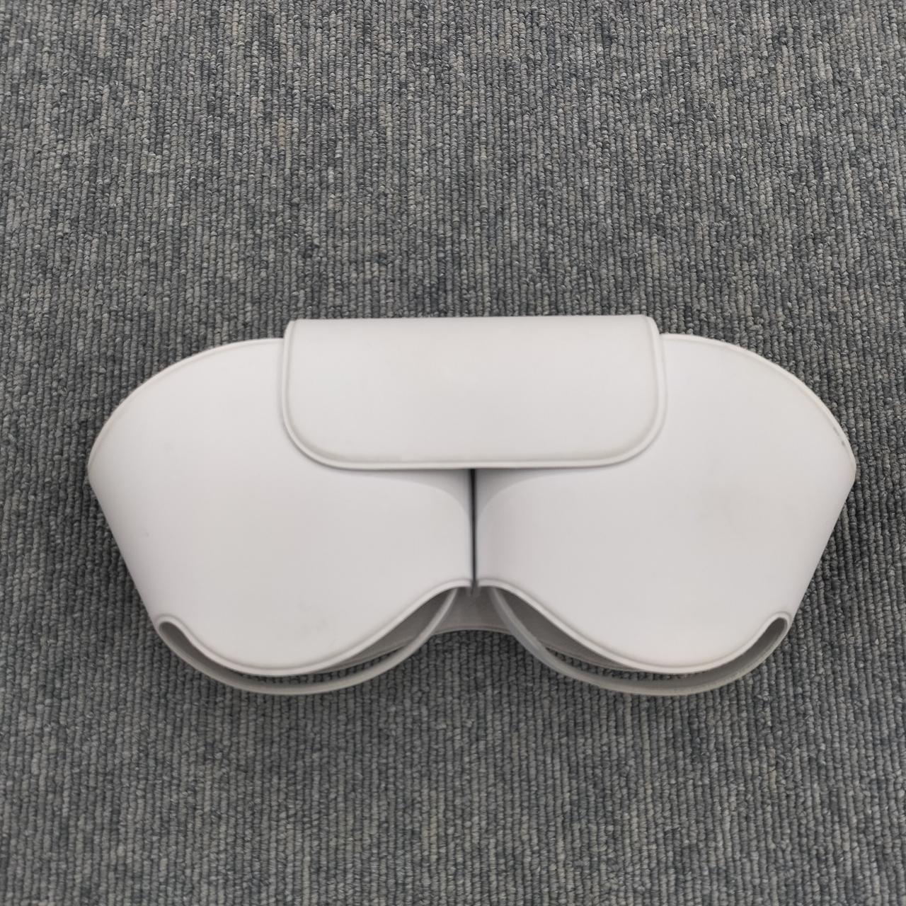 付属ケースくすみなど使用感あります