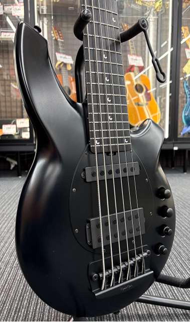 【美品】ミュージックマン エレキベース 黒×金 アーム付き MUSIC MAN ミュージックマン StingRay Special H Black M USA