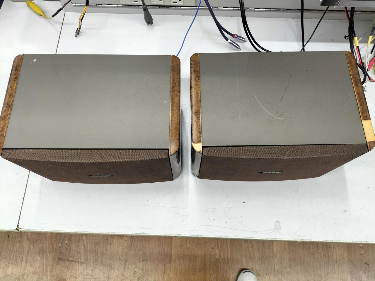 Bose 121スピーカー ボックス型 グレー ボーズ BOSE 121 スピーカー @23638 / 中古オーディオ買取、販売、通販