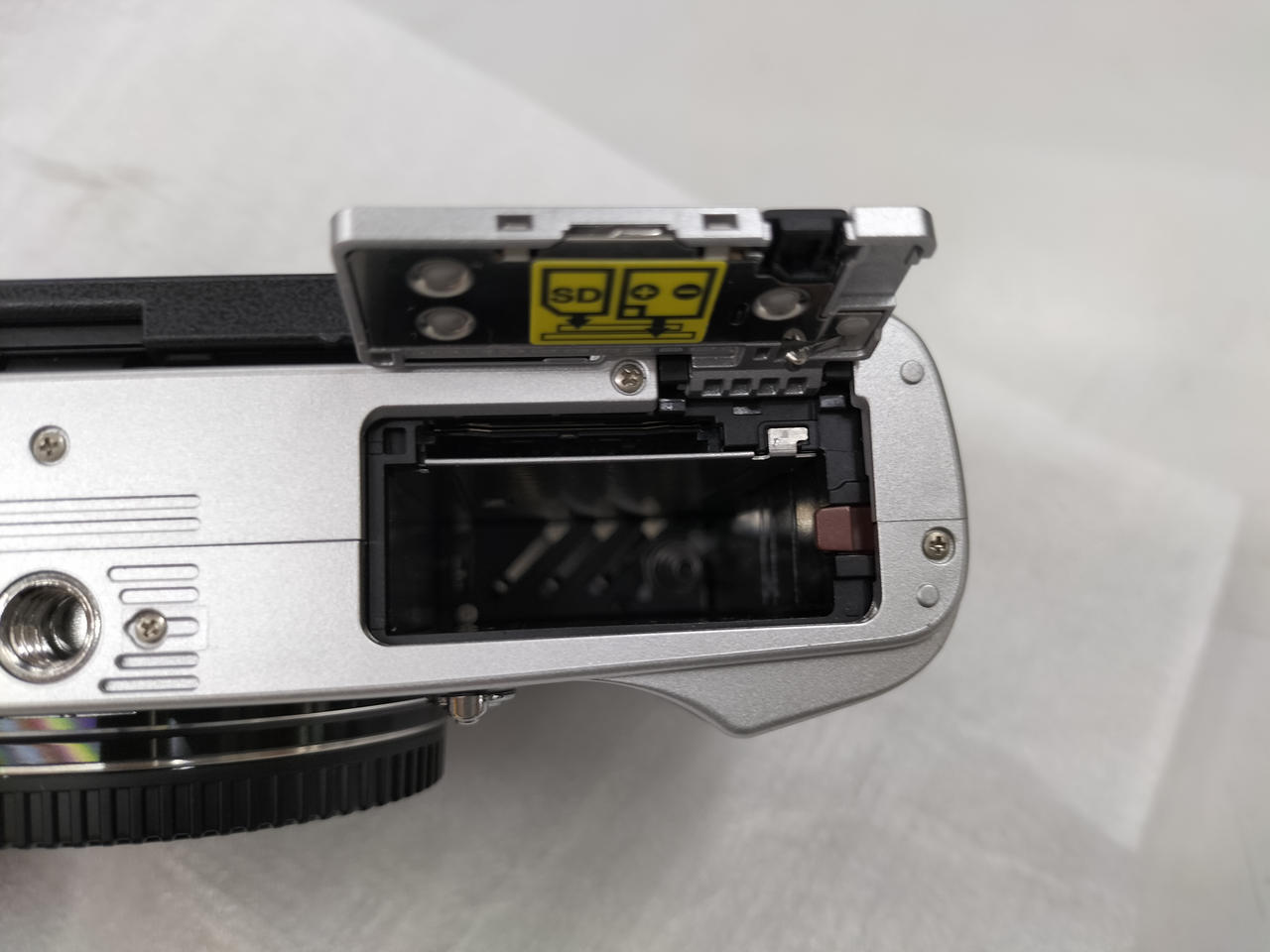 美品　Olympus ミラーレス一眼カメラ ミラーレス一眼カメラ「OLYMPUS PEN E-P7」 EZダブルズーム