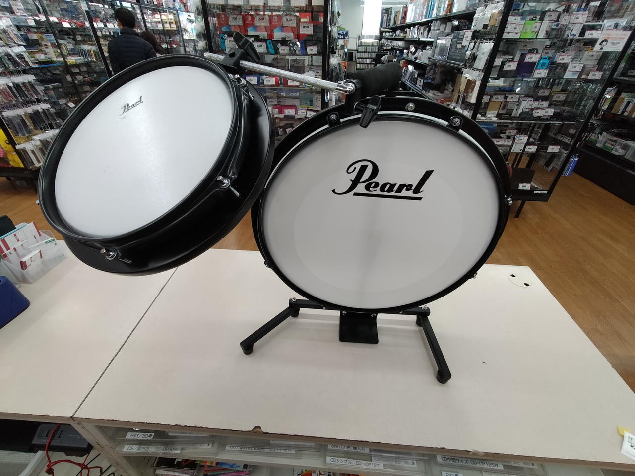 パール(PEARL)|手軽に持ち運べるようグリップを標準装備し、付属の専用 